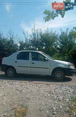Седан Renault Logan 2012 в Гайсину