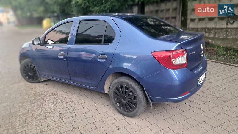 Седан Renault Logan 2013 в Львове