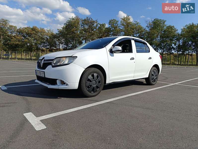 Renault Logan 2013