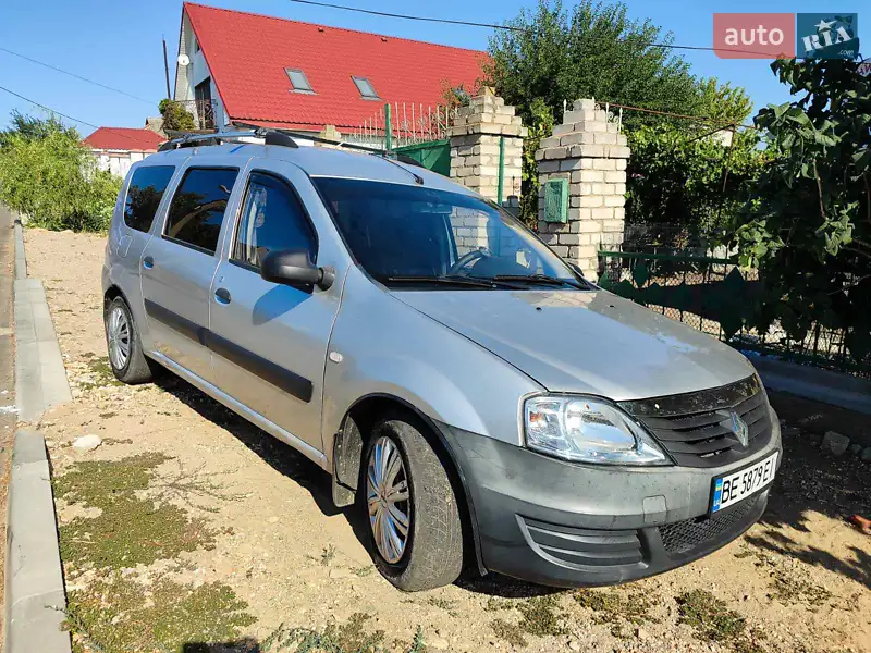 Renault Logan 2012