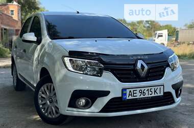 Седан Renault Logan 2017 в Днепре