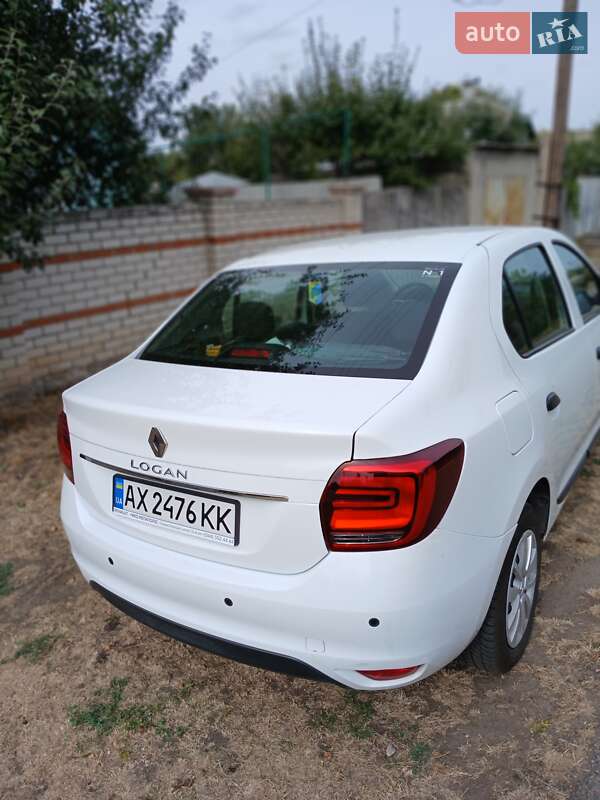 Renault Logan 2021