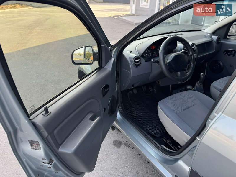 Універсал Renault Logan 2010 в Вінниці