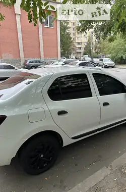 Renault Logan 2017