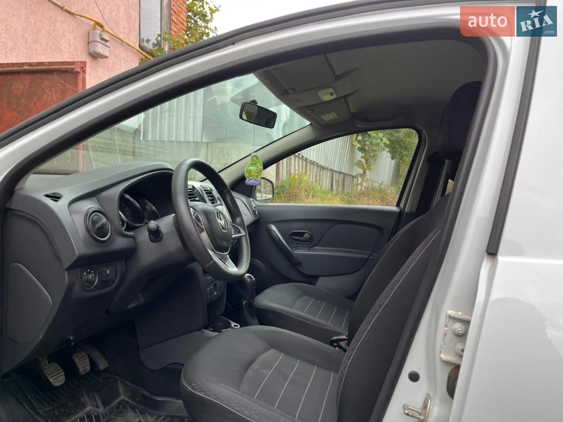 2020 Renault Logan - мініатюра 5
