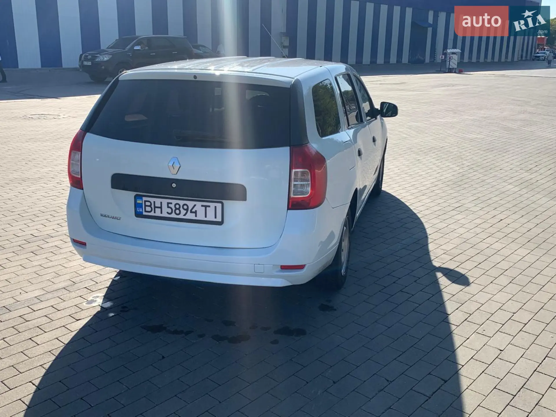 2015 Renault Logan - мініатюра 5