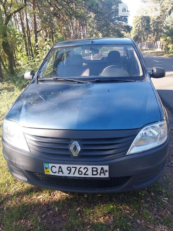 Седан Renault Logan 2010 в Черкассах