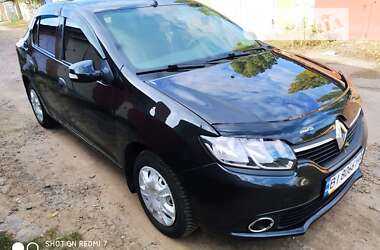 Седан Renault Logan 2013 в Прилуках