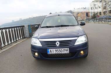 Renault Logan 2010