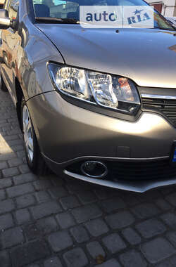 Седан Renault Logan 2013 в Тернополе