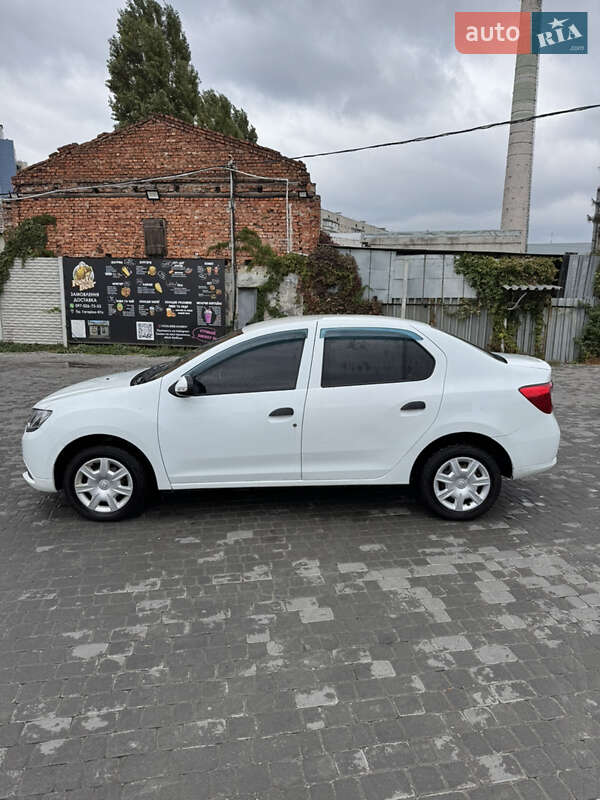 Седан Renault Logan 2013 в Харкові