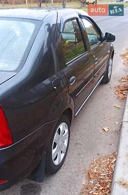 Седан Renault Logan 2010 в 