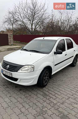 Седан Renault Logan 2012 в Львові