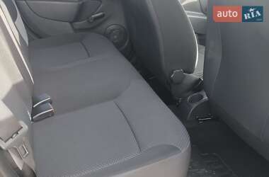 Седан Renault Logan 2014 в 