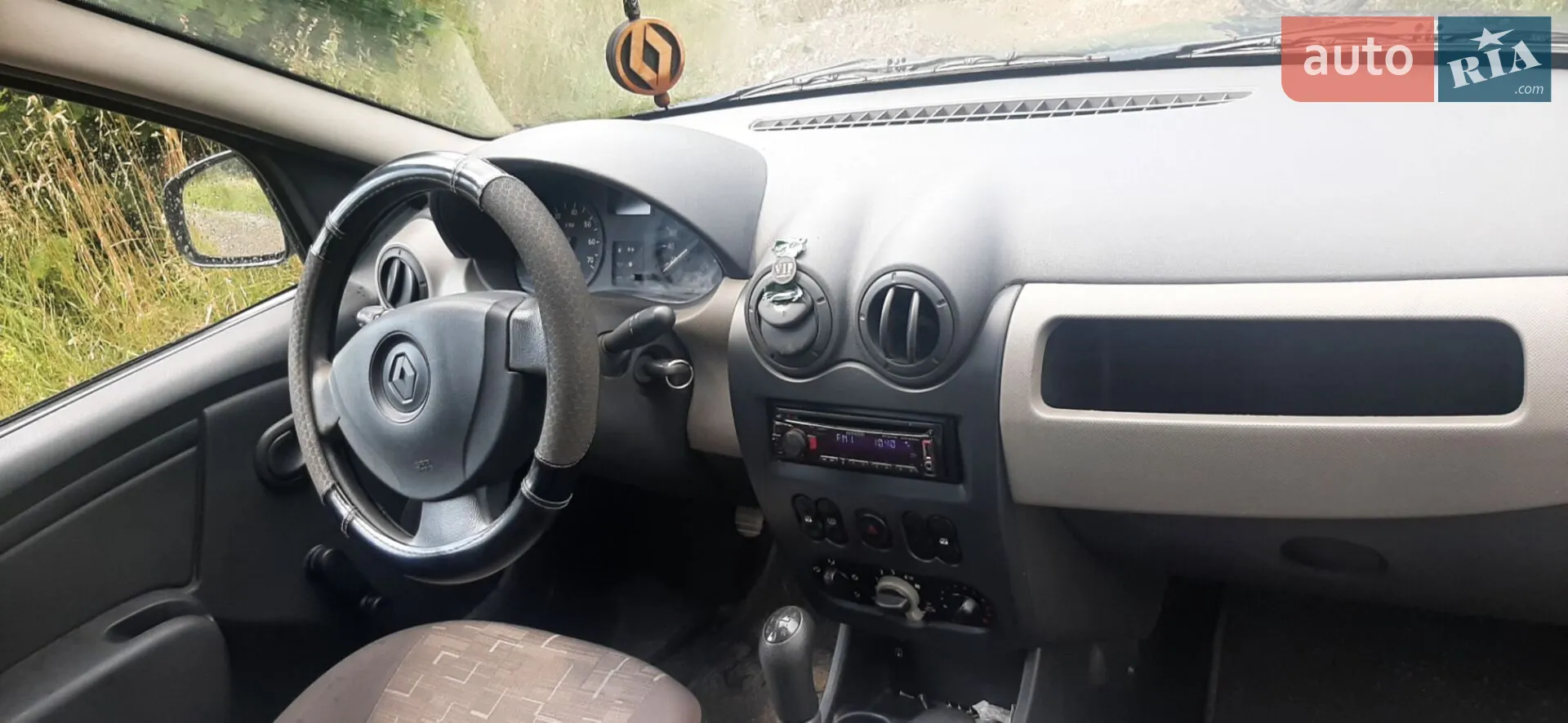2011 Renault Logan - мініатюра 10