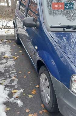 Седан Renault Logan 2009 в Чернигове