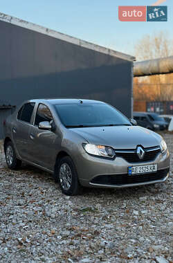 Седан Renault Logan 2014 в Киеве