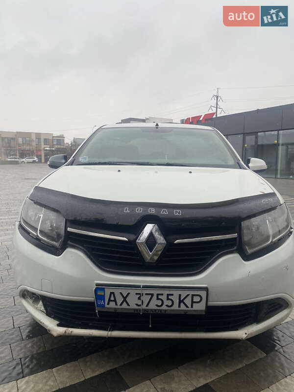 Renault Logan 2013