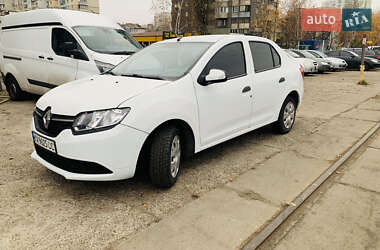 Седан Renault Logan 2016 в Киеве