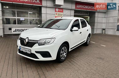 Седан Renault Logan 2016 в Києві