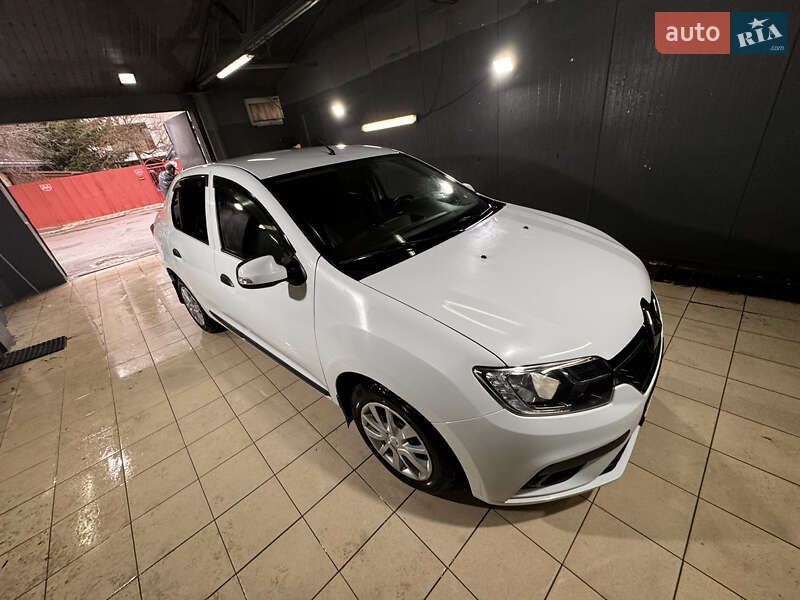 Седан Renault Logan 2019 в Львові