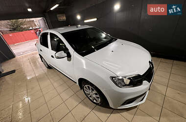 Седан Renault Logan 2019 в 