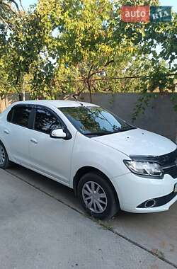 Седан Renault Logan 2013 в Високому