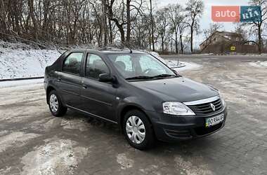 Седан Renault Logan 2010 в 