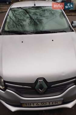 Renault Logan 2013