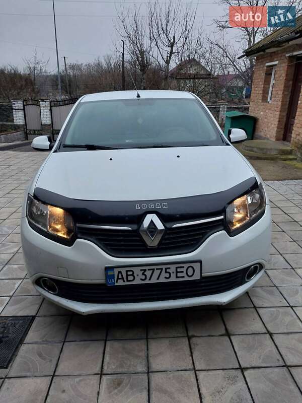 Седан Renault Logan 2015 в Виннице