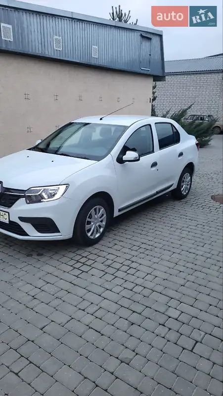 Renault Logan 2021