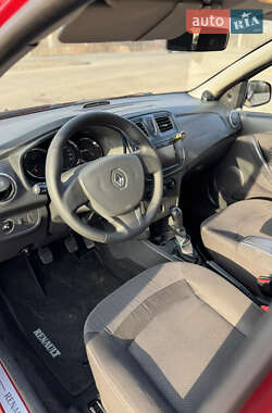 Седан Renault Logan 2013 в Харькове