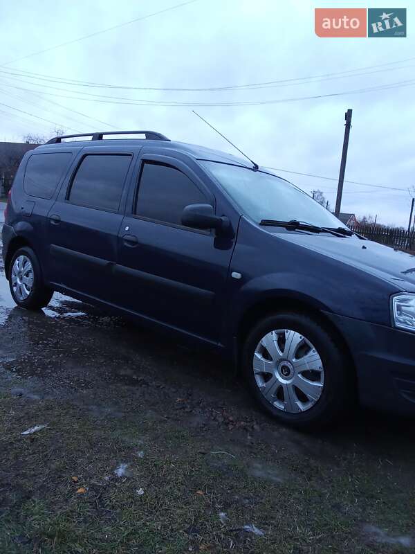 Универсал Renault Logan 2011 в Ильинцах