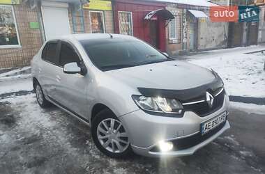 Седан Renault Logan 2013 в Верхнеднепровске