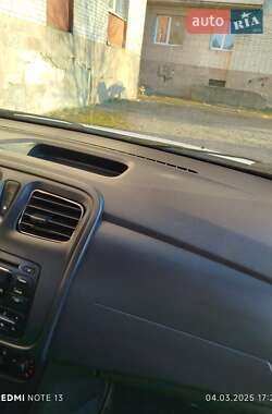 Седан Renault Logan 2015 в 
