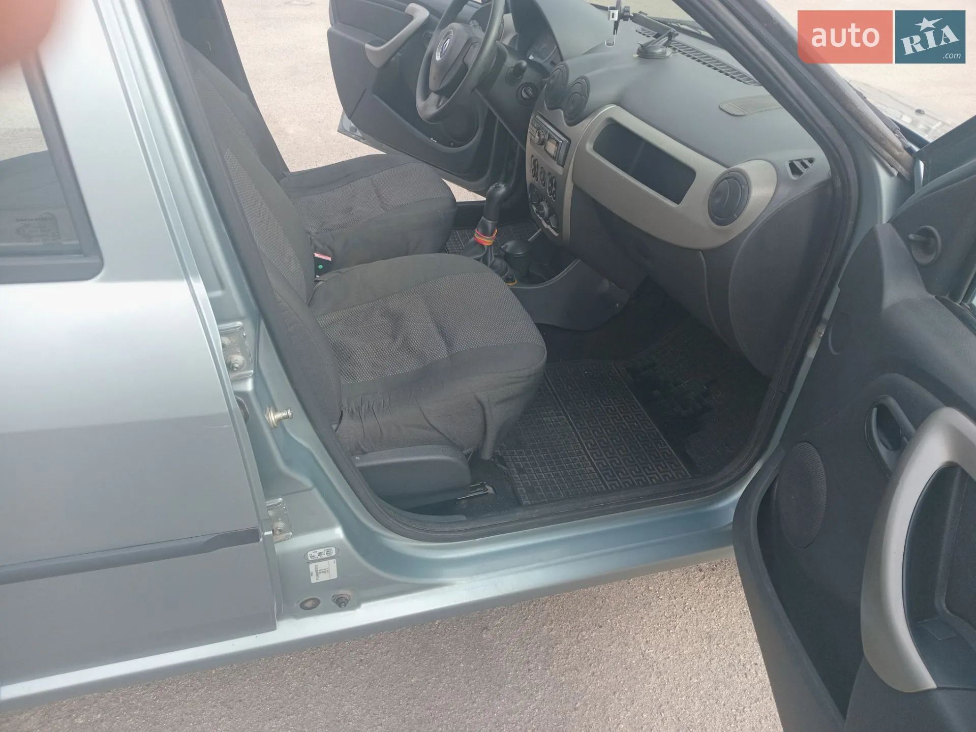 2010 Renault Logan - мініатюра 14