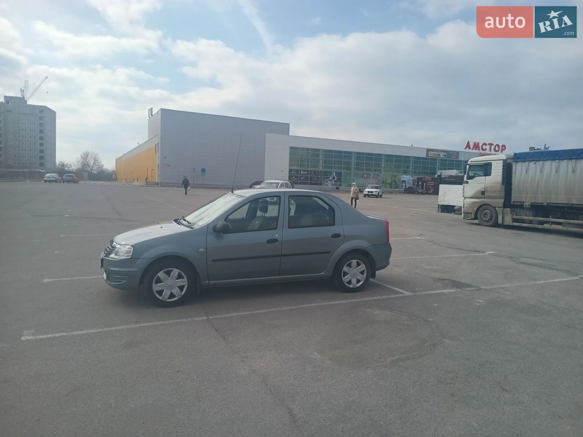 2010 Renault Logan - мініатюра 8