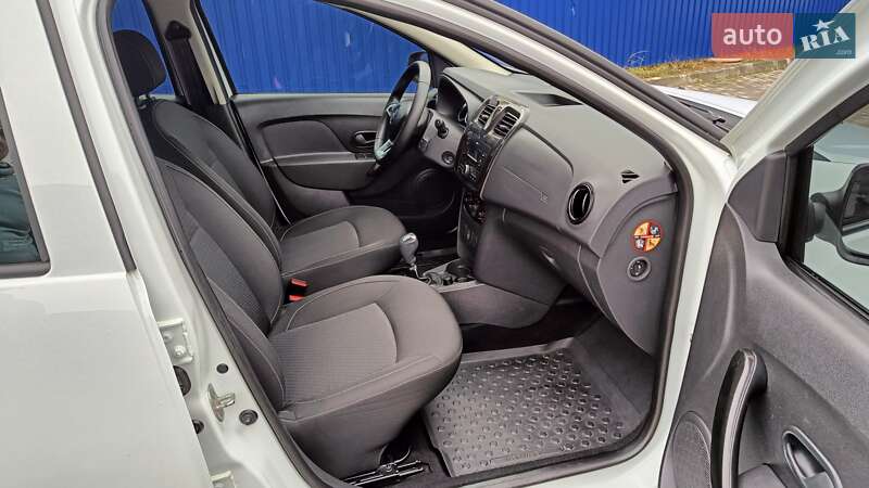 Седан Renault Logan 2018 в Калуші
