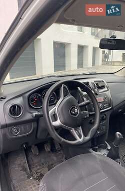 Седан Renault Logan 2020 в 