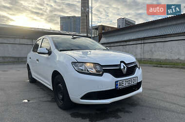 Седан Renault Logan 2014 в Києві