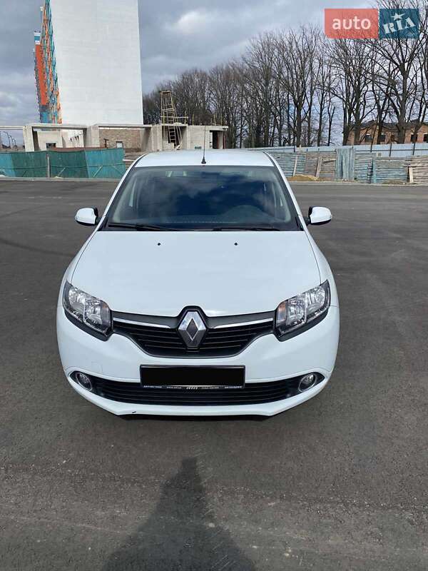 Седан Renault Logan 2013 в Чернігові