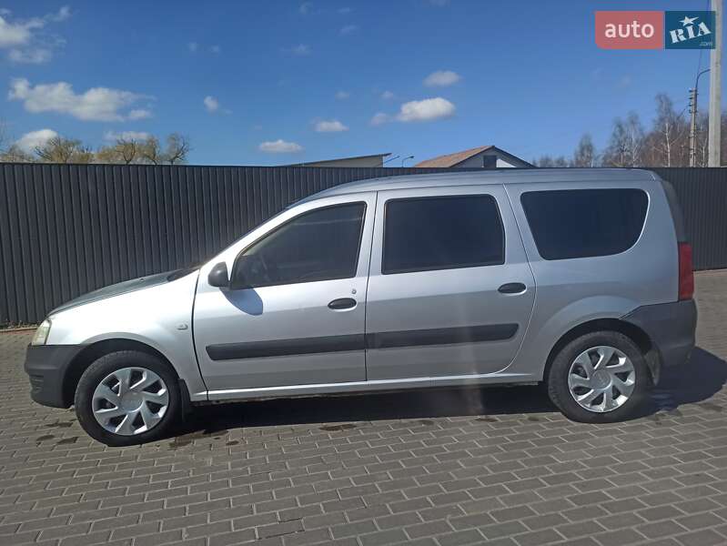 Renault Logan 2010