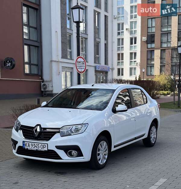 Седан Renault Logan 2017 в 