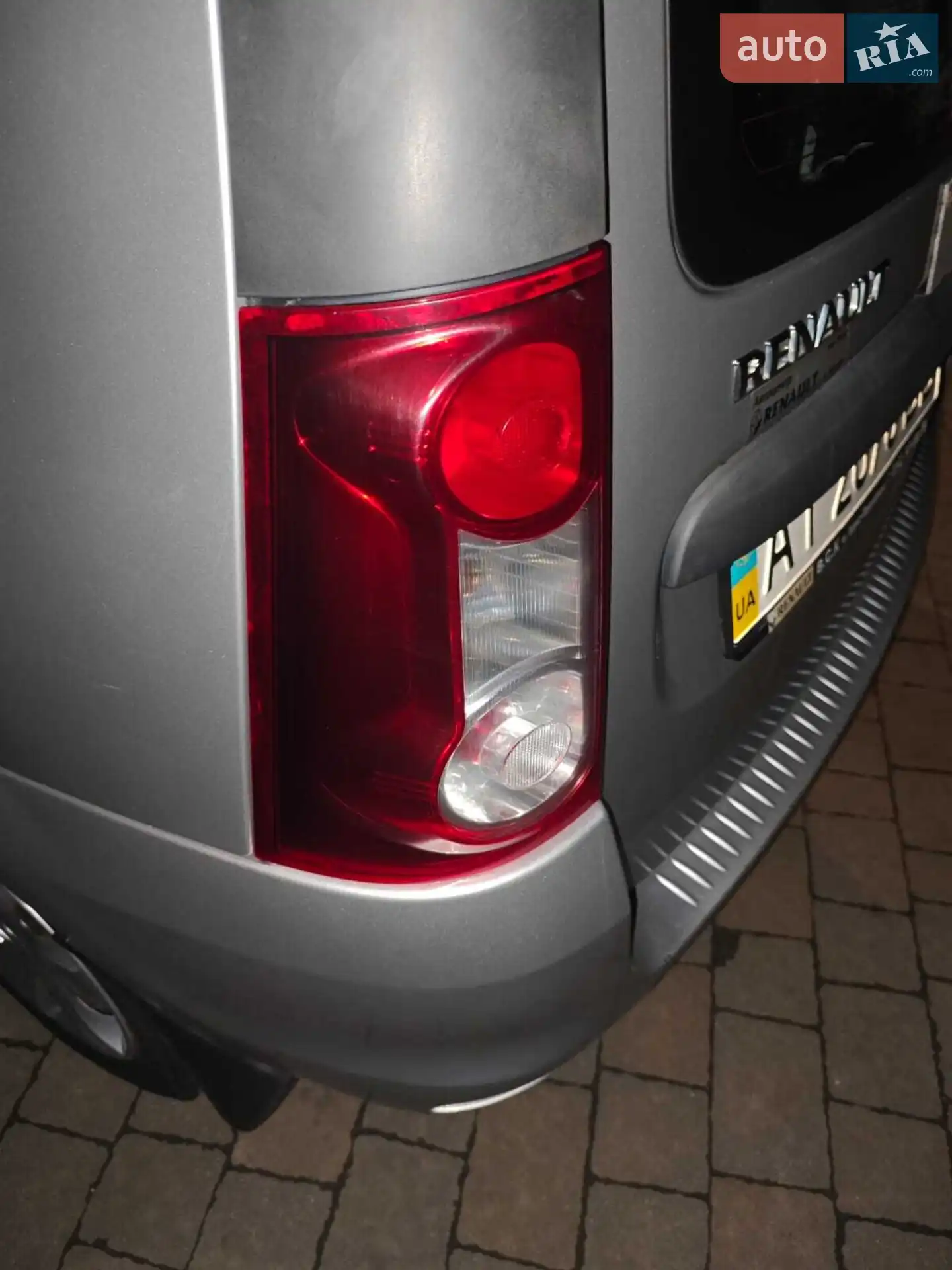 2010 Renault Logan - мініатюра 9
