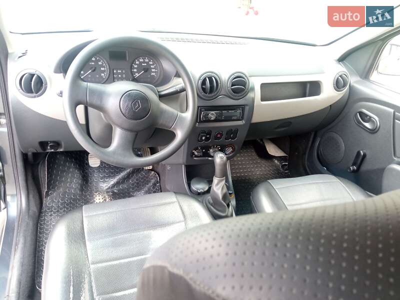 Renault Logan 2009