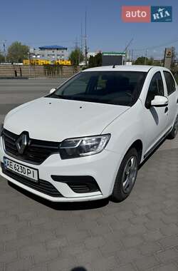 Седан Renault Logan 2021 в 