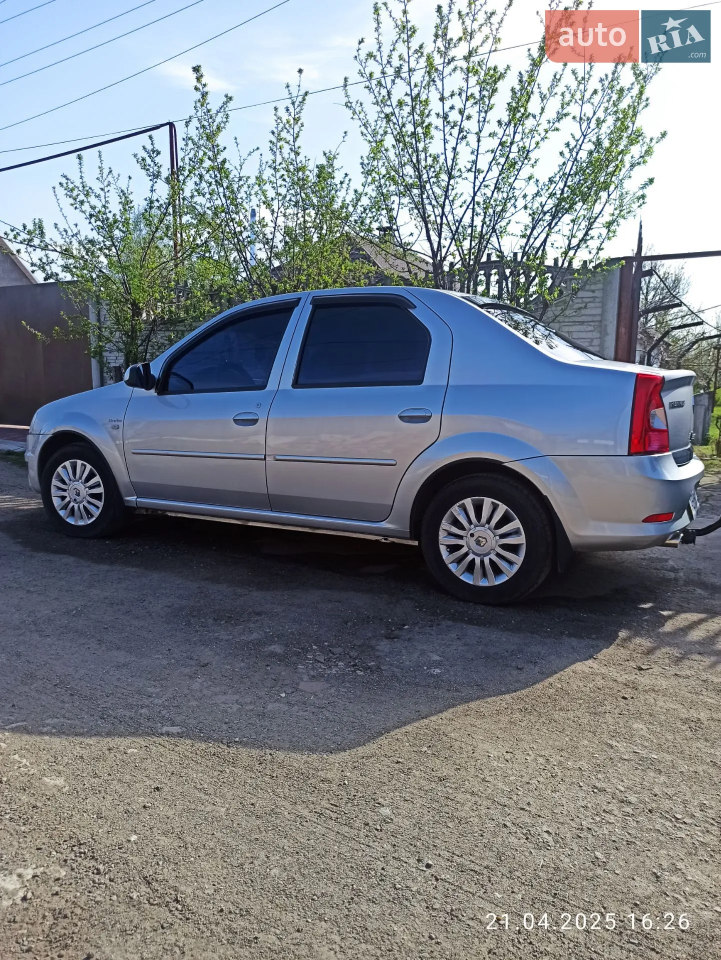 2012 Renault Logan - мініатюра 3