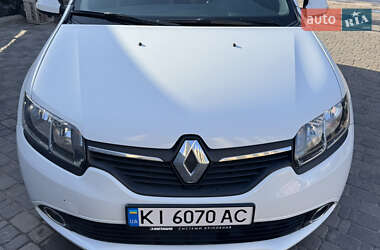 Седан Renault Logan 2013 в 