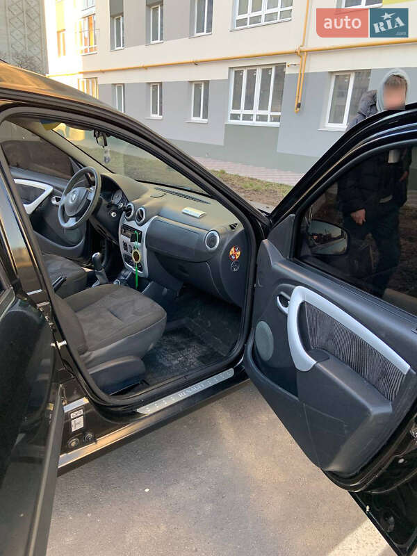 Универсал Renault Logan 2011 в Сарнах