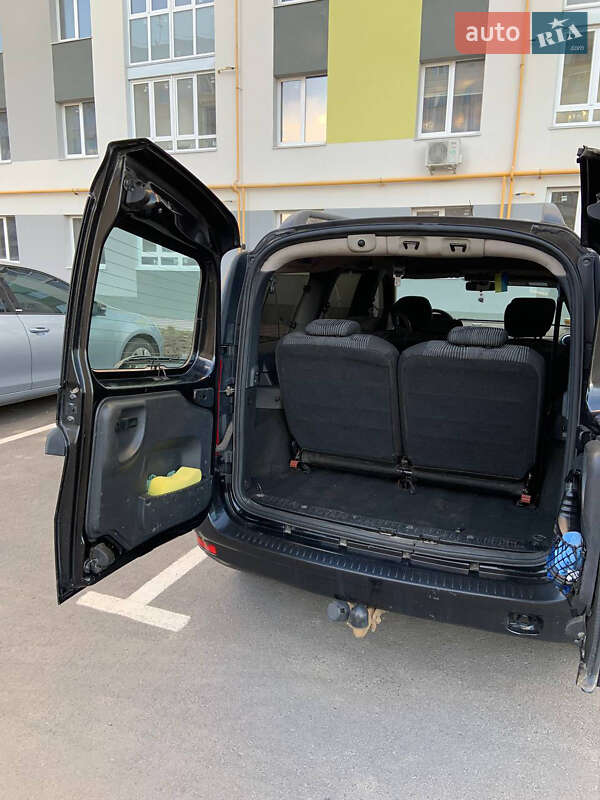 Универсал Renault Logan 2011 в Сарнах